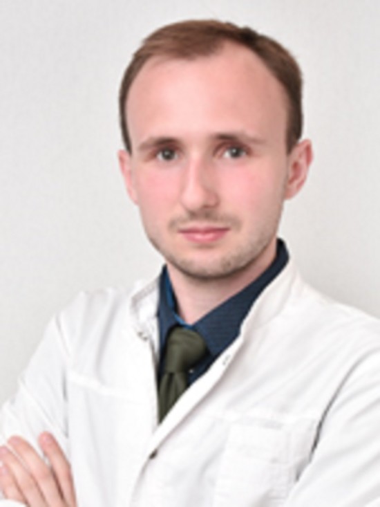 См клиника врачи москва. Гастроэнтеролог Кученов Бурназяна.